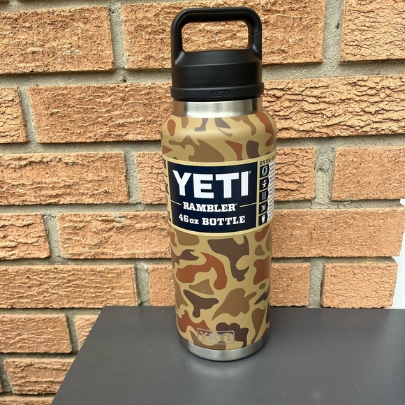 Yeti Rambler - 46 ounces -Wetlands Camo - Picture 2 of 4